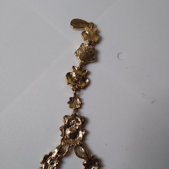 Y Shaped White Flower Metal Necklace 16 Inches - Picture 13 of 15